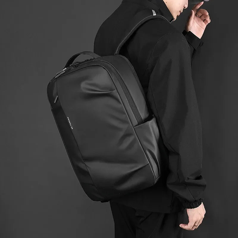 Mochila Universitária Carson - 30L - Capacidade Grande em Guardar Matérias