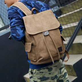 Mochila Masculina Canvas com Lapela Impermeável